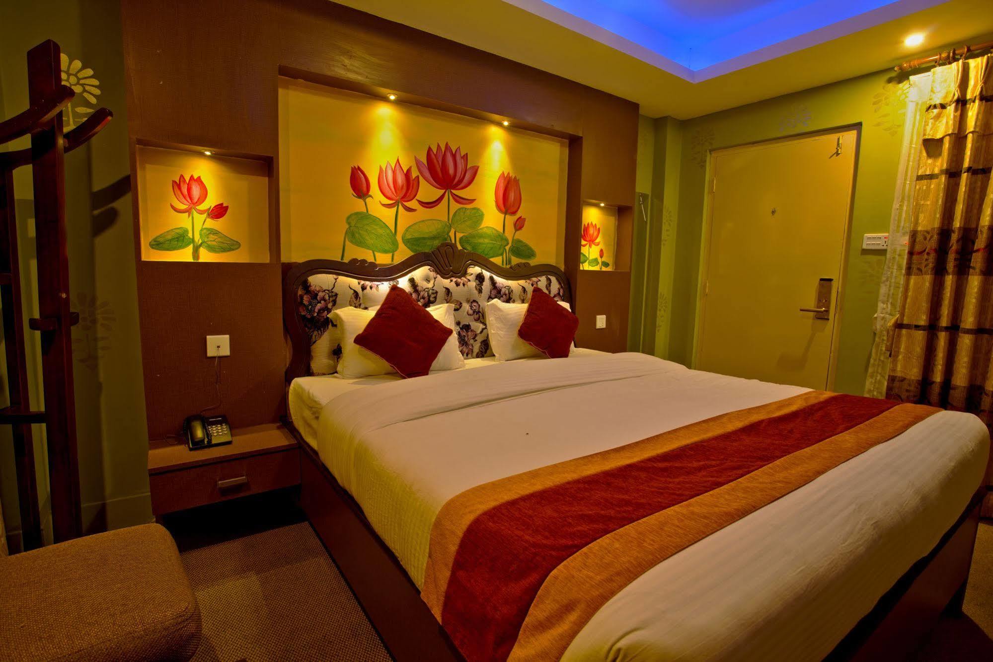 Hotel Nepal Tara Kathmandu Exterior foto