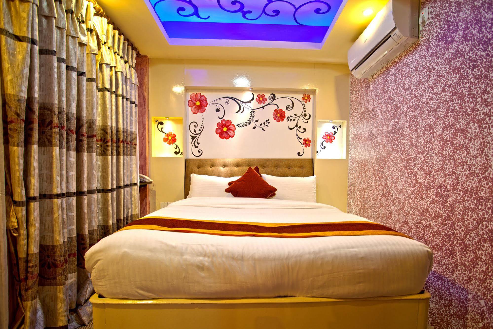 Hotel Nepal Tara Kathmandu Exterior foto