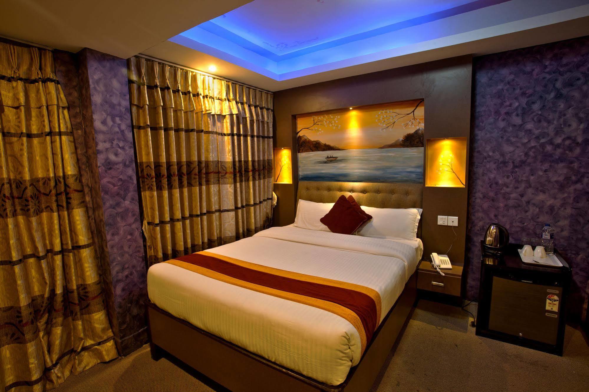 Hotel Nepal Tara Kathmandu Exterior foto